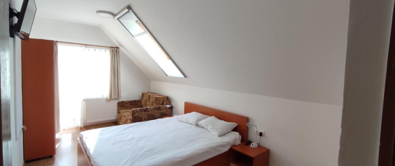 Olt-Part Vendeghaz Otel BaileTusnad Dış mekan fotoğraf