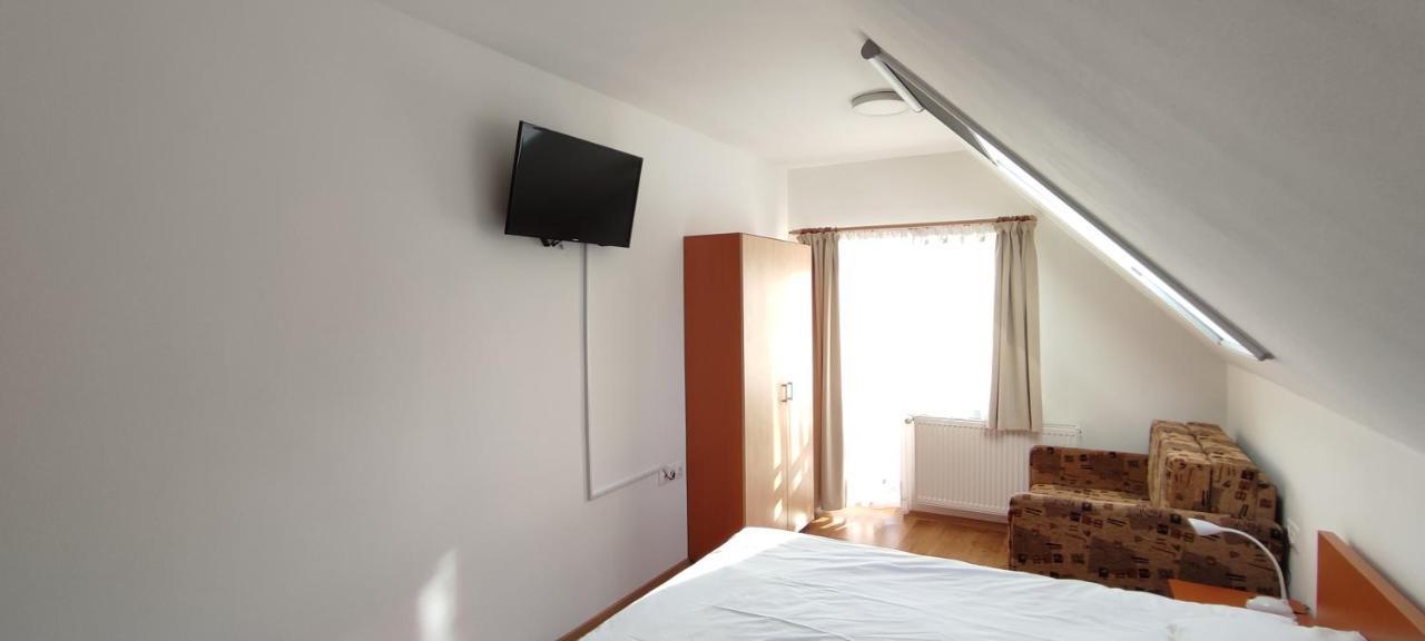 Olt-Part Vendeghaz Otel BaileTusnad Dış mekan fotoğraf