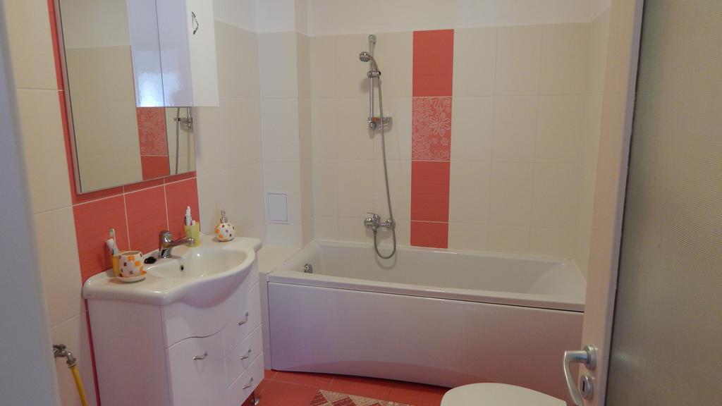 Olt-Part Vendeghaz Otel BaileTusnad Dış mekan fotoğraf
